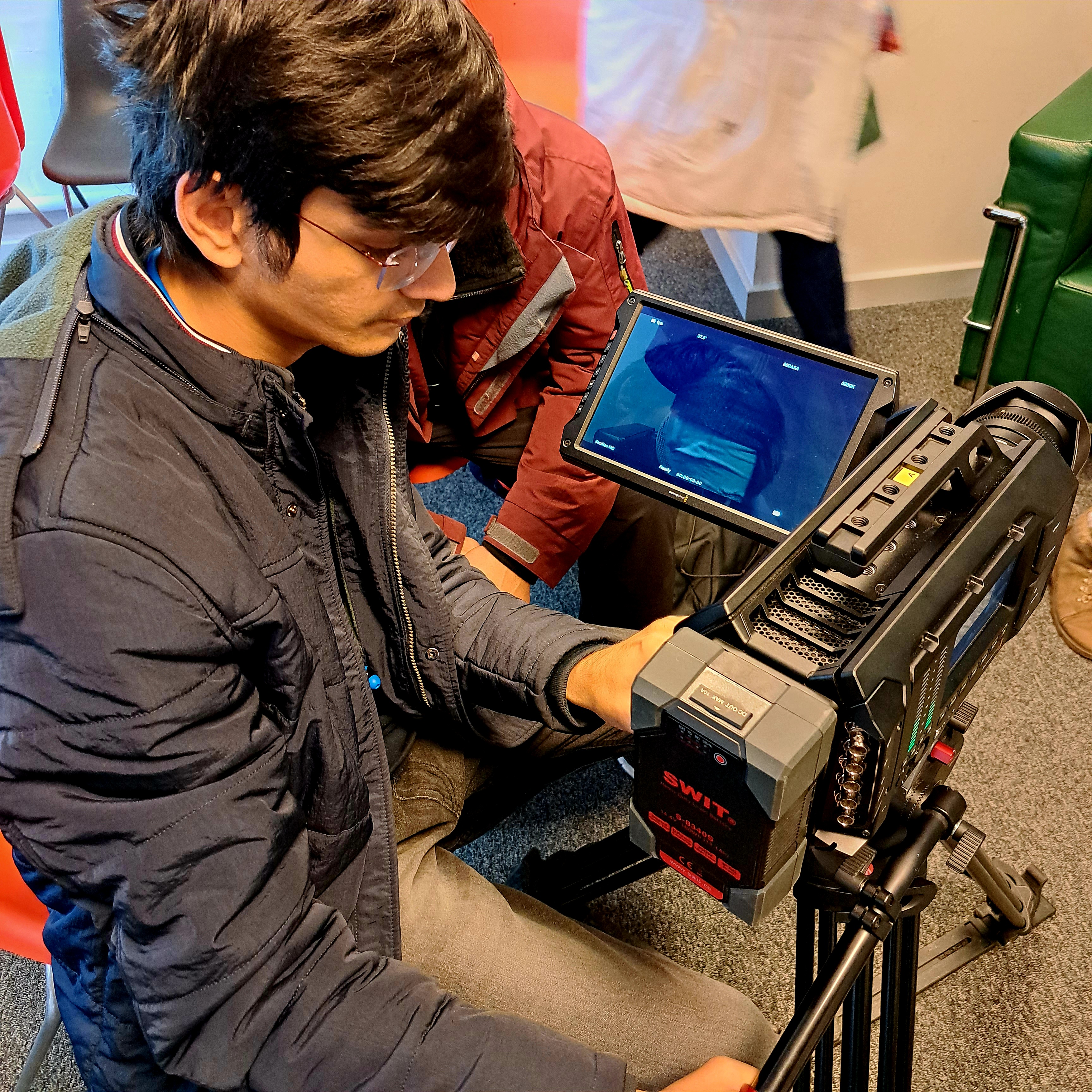 Behind the scenes production still 3